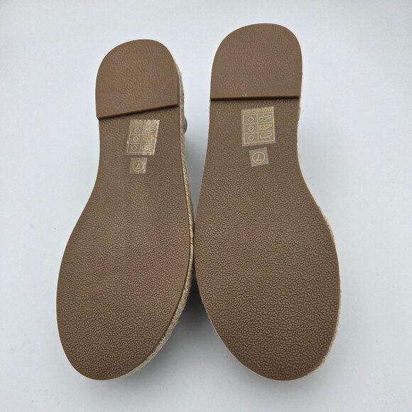 Journee Collection 7 Brown Flat Sandal w/Adjustable Ankle Strap. - Picture 4 of 4